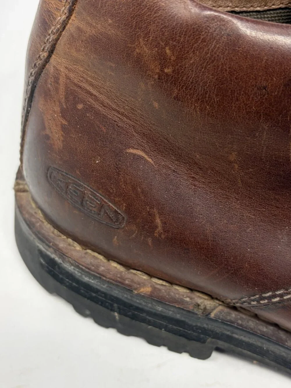 Keen men's brown chukka boots US 9 ankle leather lace up
